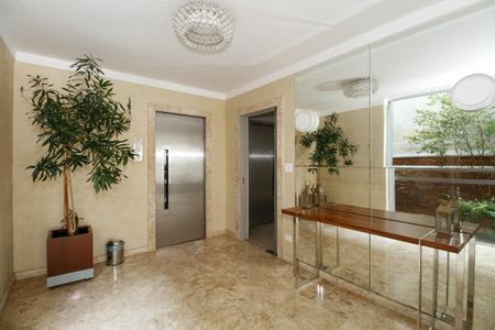 Apartamento à venda com 178m², 3 quartos e 2 vagasHall Social