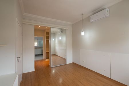 Casa de condomínio para alugar com 281m², 3 quartos e 4 vagas Casa de condomínio para alugar com 281m², 3 quartos e 4 vagassuíte 2