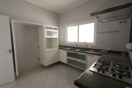 Casa de condomínio para alugar com 281m², 3 quartos e 4 vagas Casa de condomínio para alugar com 281m², 3 quartos e 4 vagascozinha