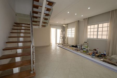 sala de casa de condomínio para alugar com 3 quartos, 281m² em São João, Jacareí