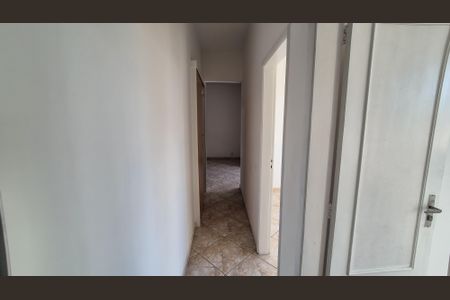Apartamento à venda com 56m², 2 quartos e 1 vagaMeio do Corredor vista da Sala 