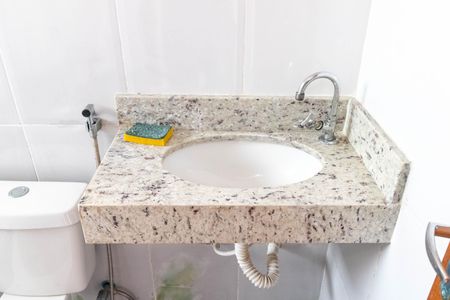 Banheiro  de casa para alugar com 2 quartos, 78m² em Campo Grande, Rio de Janeiro