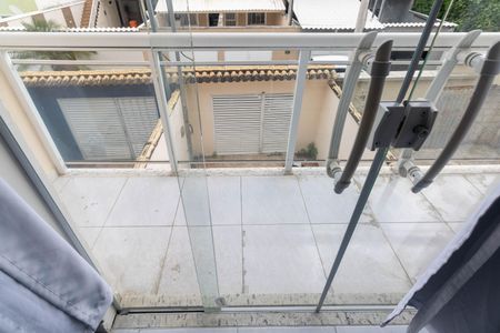 Casa para alugar com 78m², 2 quartos e 1 vaga Casa para alugar com 78m², 2 quartos e 1 vagaVaranda