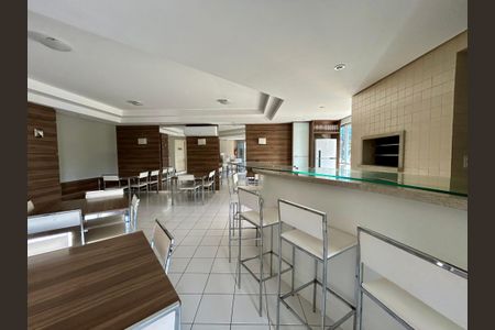 Apartamento para alugar com 101m², 2 quartos e sem vaga Apartamento para alugar com 101m², 2 quartos e sem vagaÁrea comum - Salão de festas