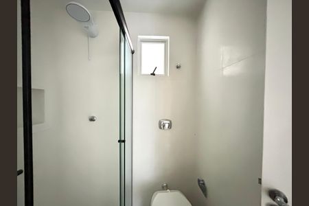 Apartamento para alugar com 101m², 2 quartos e sem vaga Apartamento para alugar com 101m², 2 quartos e sem vagaBanheiro social