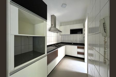 Apartamento para alugar com 101m², 2 quartos e sem vaga Apartamento para alugar com 101m², 2 quartos e sem vagaCozinha