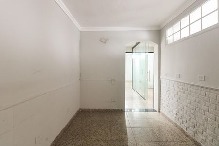 Casa para alugar com 70m², 2 quartos e 1 vaga Casa para alugar com 70m², 2 quartos e 1 vagaQuarto