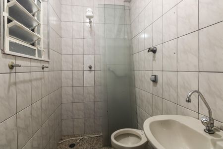 Casa para alugar com 70m², 2 quartos e 1 vaga Casa para alugar com 70m², 2 quartos e 1 vagaBanheiro Suíte