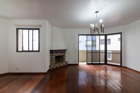 Sala de apartamento para alugar com 3 quartos, 150m² em Indianópolis, São Paulo