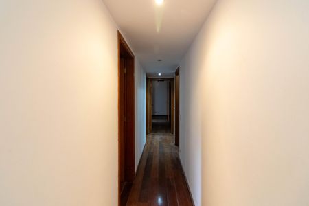 Apartamento para alugar com 150m², 3 quartos e 2 vagasCorredor