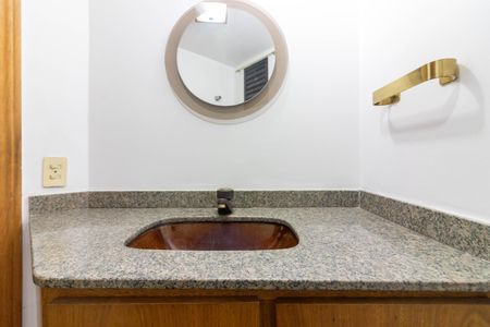 Apartamento para alugar com 150m², 3 quartos e 2 vagasBanheiro