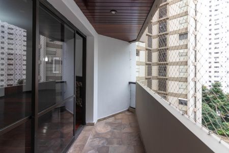 Apartamento para alugar com 150m², 3 quartos e 2 vagasVaranda