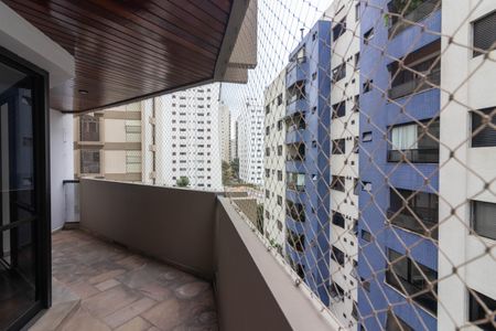 Varanda de apartamento para alugar com 3 quartos, 150m² em Indianópolis, São Paulo