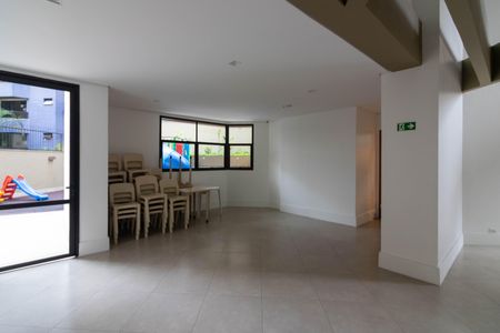 Apartamento para alugar com 150m², 3 quartos e 2 vagasÁrea comum - Salão de festas