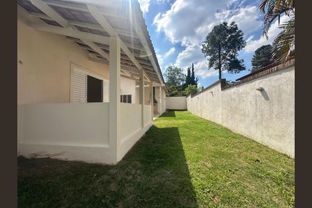Casa de condomínio para alugar com 260m², 3 quartos e 4 vagasQuintal