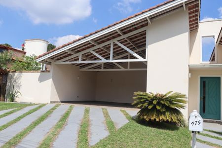 Casa de condomínio para alugar com 260m², 3 quartos e 4 vagasFachada