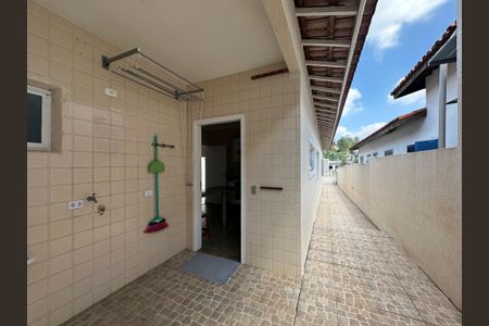 Casa de condomínio para alugar com 260m², 3 quartos e 4 vagasÁrea de Serviço