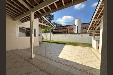 Casa de condomínio para alugar com 260m², 3 quartos e 4 vagasVaranda da Sala
