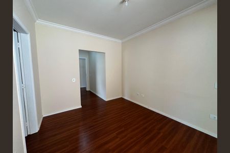 Casa de condomínio para alugar com 260m², 3 quartos e 4 vagasSuíte 2