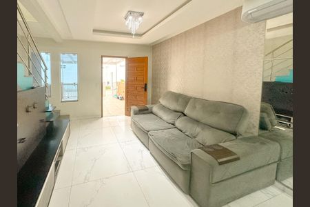 Sala de TV de casa para alugar com 3 quartos, 120m² em Ingleses do Rio Vermelho, Florianópolis