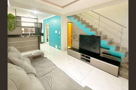 Sala de TV de casa para alugar com 3 quartos, 120m² em Ingleses do Rio Vermelho, Florianópolis