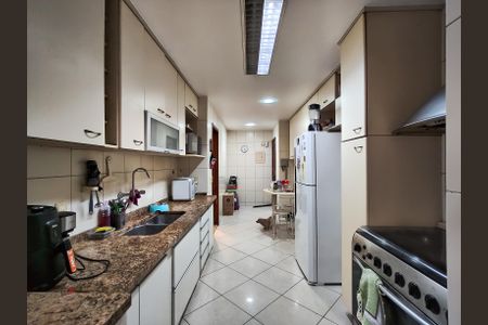 Apartamento à venda com 100m², 2 quartos e 1 vagaCozinha