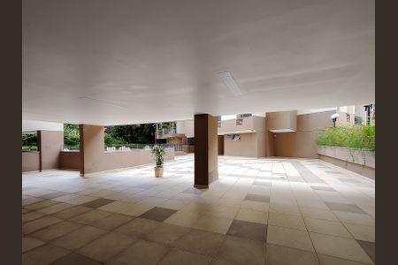 Apartamento à venda com 100m², 2 quartos e 1 vagaÁrea comum - Playground