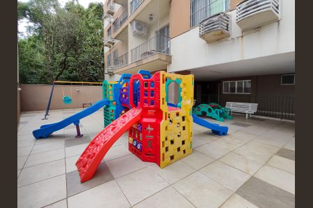 Apartamento à venda com 100m², 2 quartos e 1 vagaÁrea comum - Playground
