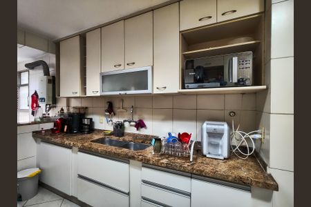 Apartamento à venda com 100m², 2 quartos e 1 vagaCozinha