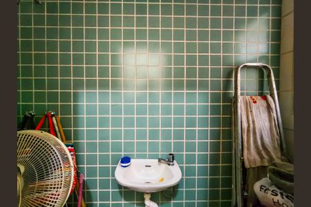 Apartamento à venda com 100m², 2 quartos e 1 vagaBanheiro de serviço