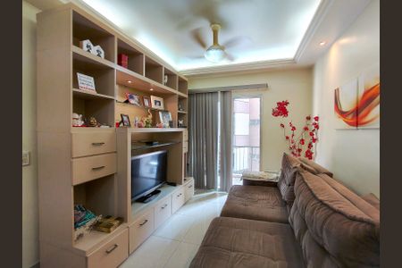 Apartamento à venda com 100m², 2 quartos e 1 vagaSala