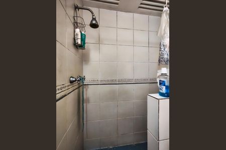 Apartamento à venda com 100m², 2 quartos e 1 vagaBanheiro Corredor