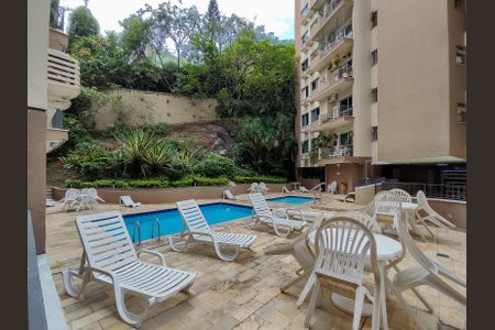 Apartamento à venda com 100m², 2 quartos e 1 vagaÁrea comum - Piscina