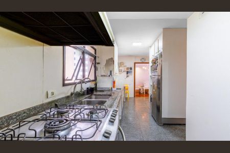 Apartamento à venda com 160m², 3 quartos e 2 vagas