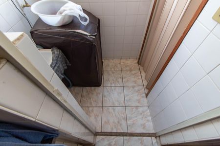 Apartamento à venda com 60m², 2 quartos e sem vagaBANHEIRO DA ÁREA DE SERVIÇO