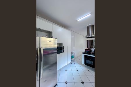 Casa à venda com 180m², 3 quartos e 4 vagasCozinha
