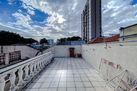 Casa à venda com 180m², 3 quartos e 4 vagasÁrea externa