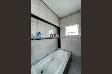 Casa à venda com 180m², 3 quartos e 4 vagasBanheiro da Suíte