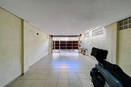 Casa à venda com 180m², 3 quartos e 4 vagasGaragem