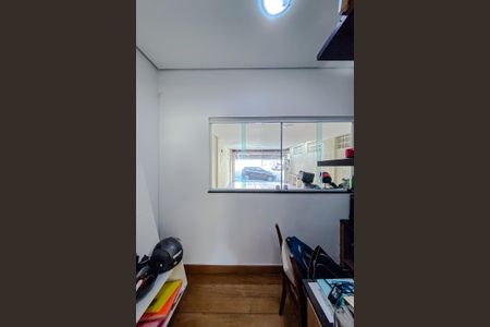 Casa à venda com 180m², 3 quartos e 4 vagasEscritório