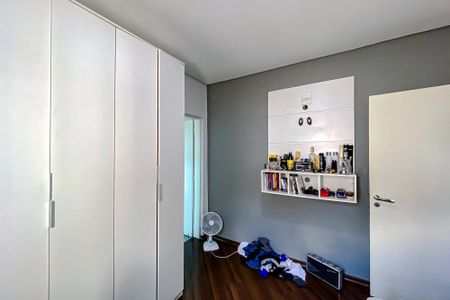 Casa à venda com 180m², 3 quartos e 4 vagasQuarto 3 - Suíte
