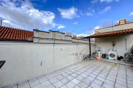 Casa à venda com 180m², 3 quartos e 4 vagasÁrea externa