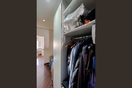 Casa à venda com 180m², 3 quartos e 4 vagasQuarto 1 - Suíte