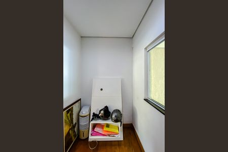Casa à venda com 180m², 3 quartos e 4 vagasEscritório