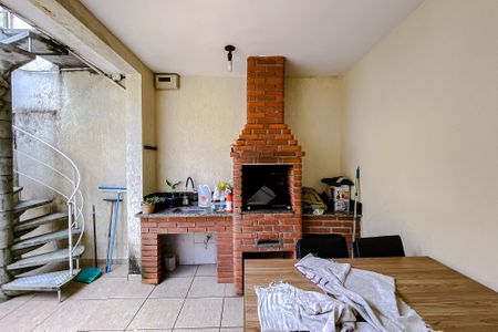 Casa à venda com 180m², 3 quartos e 4 vagasÁrea externa