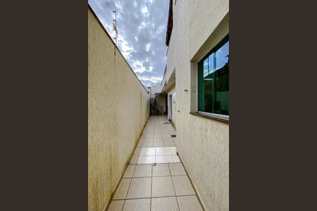 Casa à venda com 180m², 3 quartos e 4 vagasÁrea externa