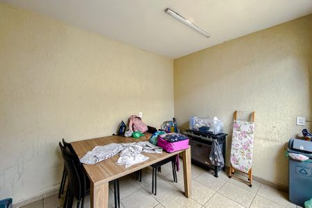 Casa à venda com 180m², 3 quartos e 4 vagasÁrea externa