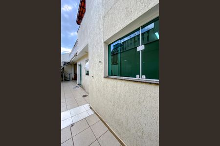 Casa à venda com 180m², 3 quartos e 4 vagasÁrea externa