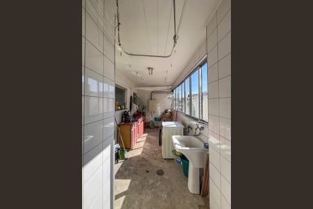 Apartamento à venda com 234m², 3 quartos e 1 vagaÁrea de Serviço