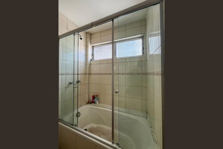 Apartamento à venda com 234m², 3 quartos e 1 vagaBanheiro da Suíte